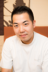 代表　丸山仁一